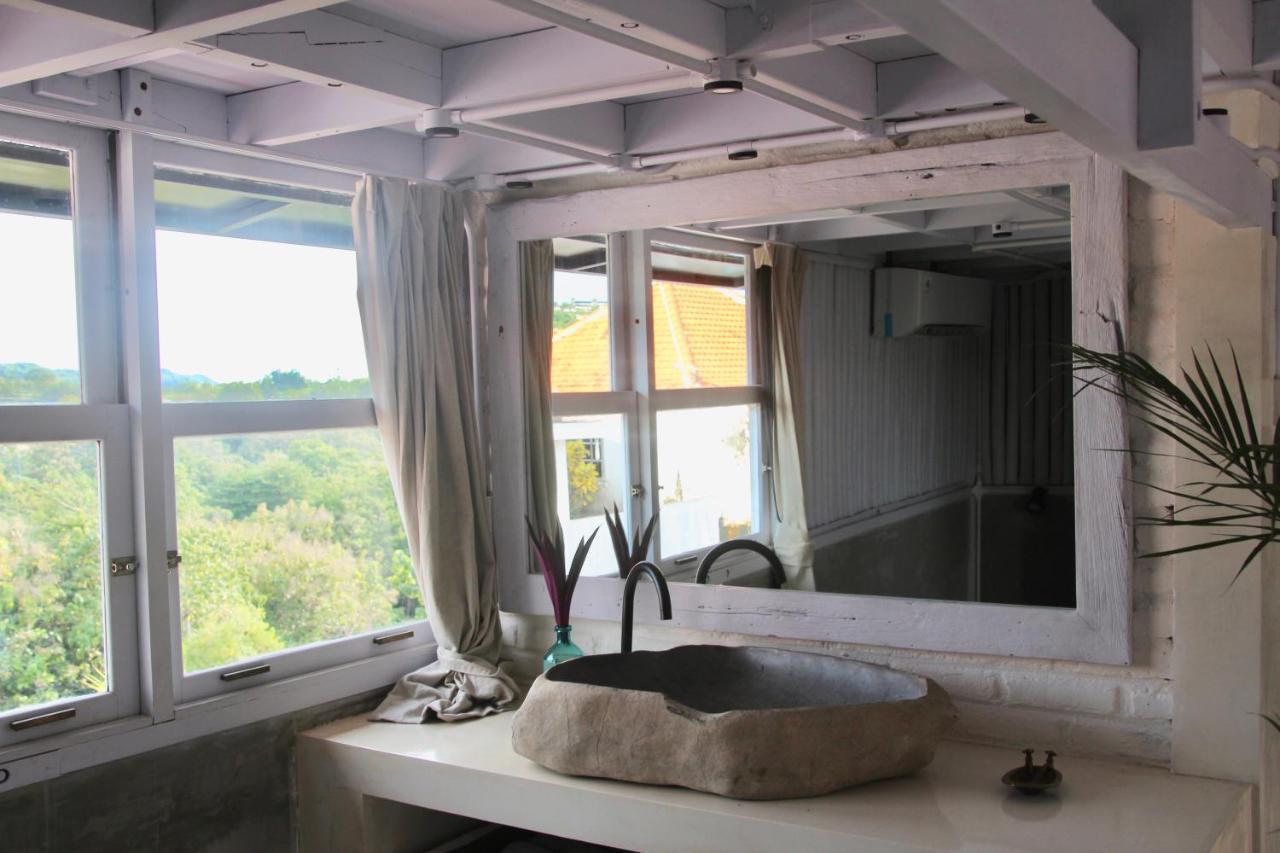 Uluwatu Penthouse Apartment Exterior photo